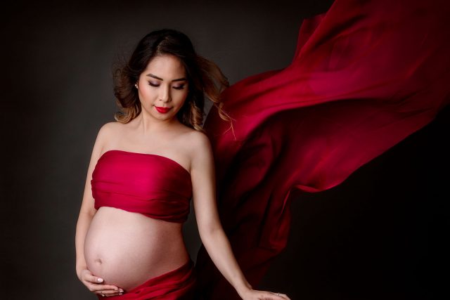 Hire Best Studio Maternity Photographers in Auckland