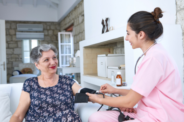 5 Steps For Choosing The Right Home Care Nurse For Family Member