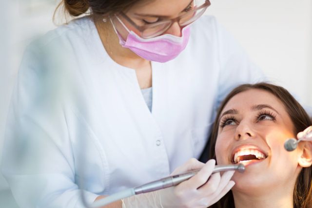 How Family Dentists Handle Unexpected Situations With Emergency Health Care