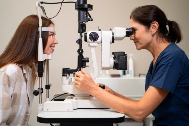 What Makes Our Brampton Optometrists Different? A Look Inside Our Clinics